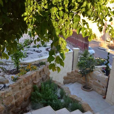 Oda ve Kahvaltı House 3*
